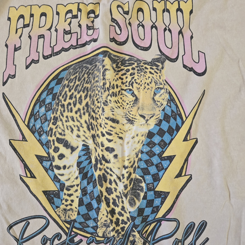 Hrt & Luv Mineral-Washed Tee